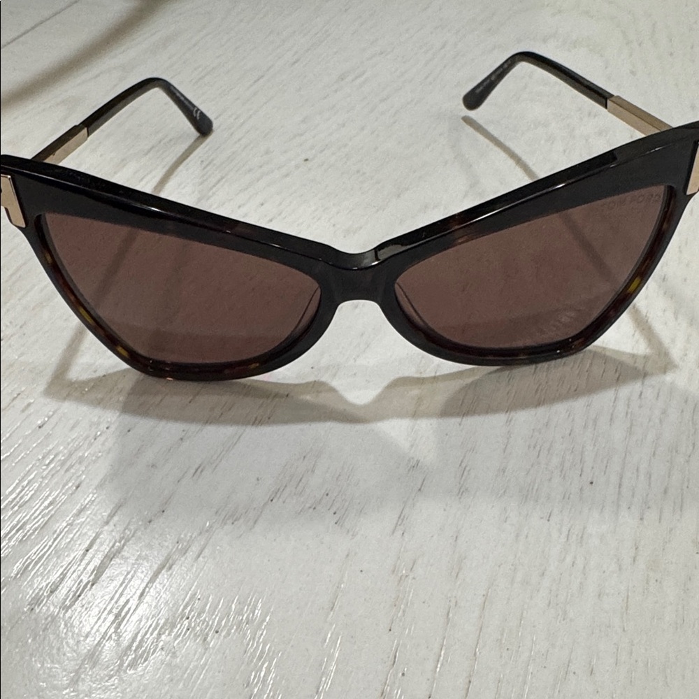 Tom Ford Women's Brown Sunglasses - Picture 4 of 4